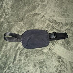 Black Fanny pack